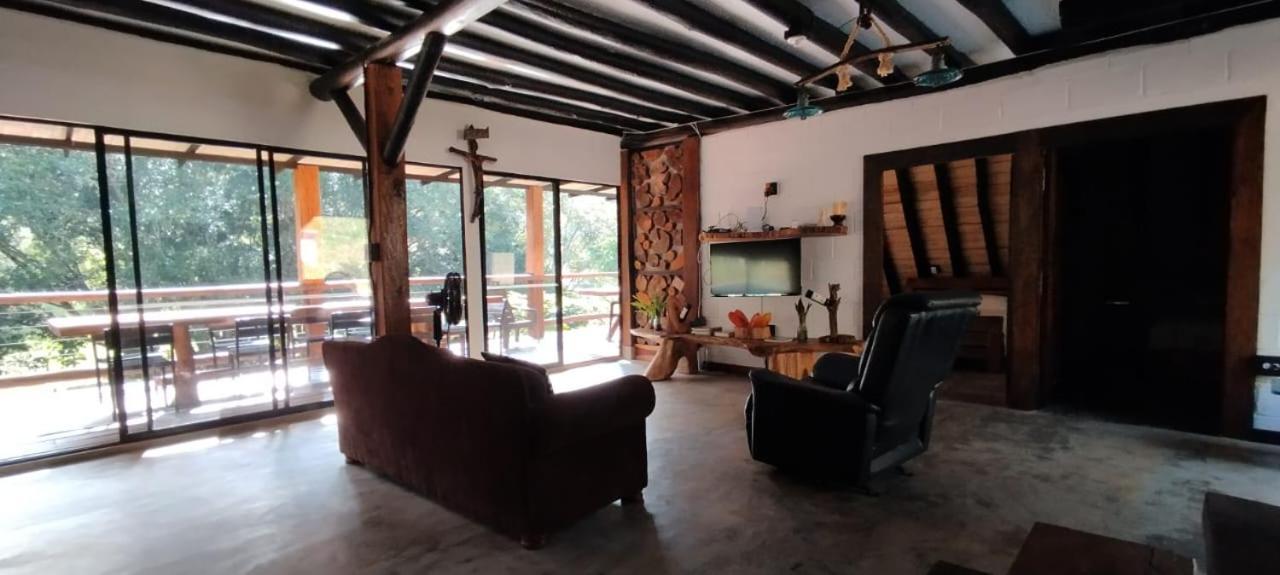 Habitación en casa particular Isla Escondida Maceo Y Restaurante *